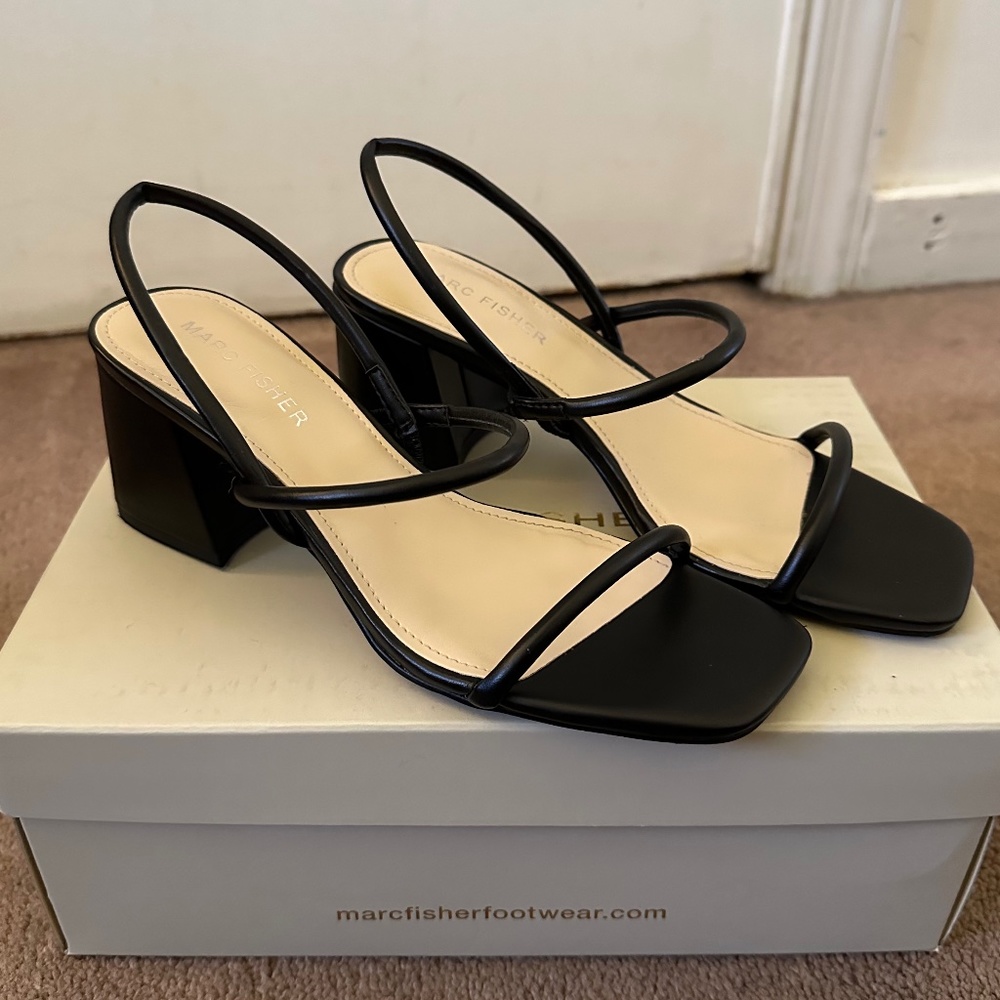Women’s Marc Fisher Galvin Dress Sandals size 6
